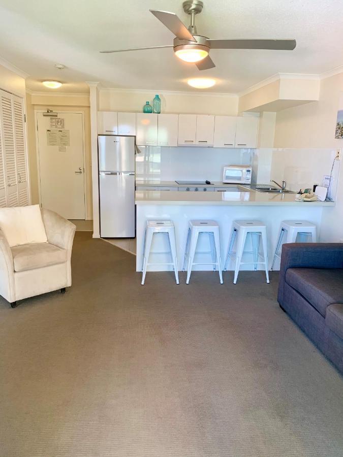 סרפרז פרדייז Emerald Sands Holiday Apartments מראה חיצוני תמונה