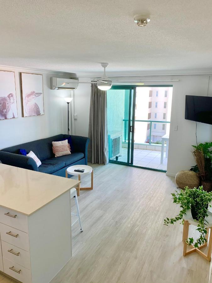 סרפרז פרדייז Emerald Sands Holiday Apartments מראה חיצוני תמונה